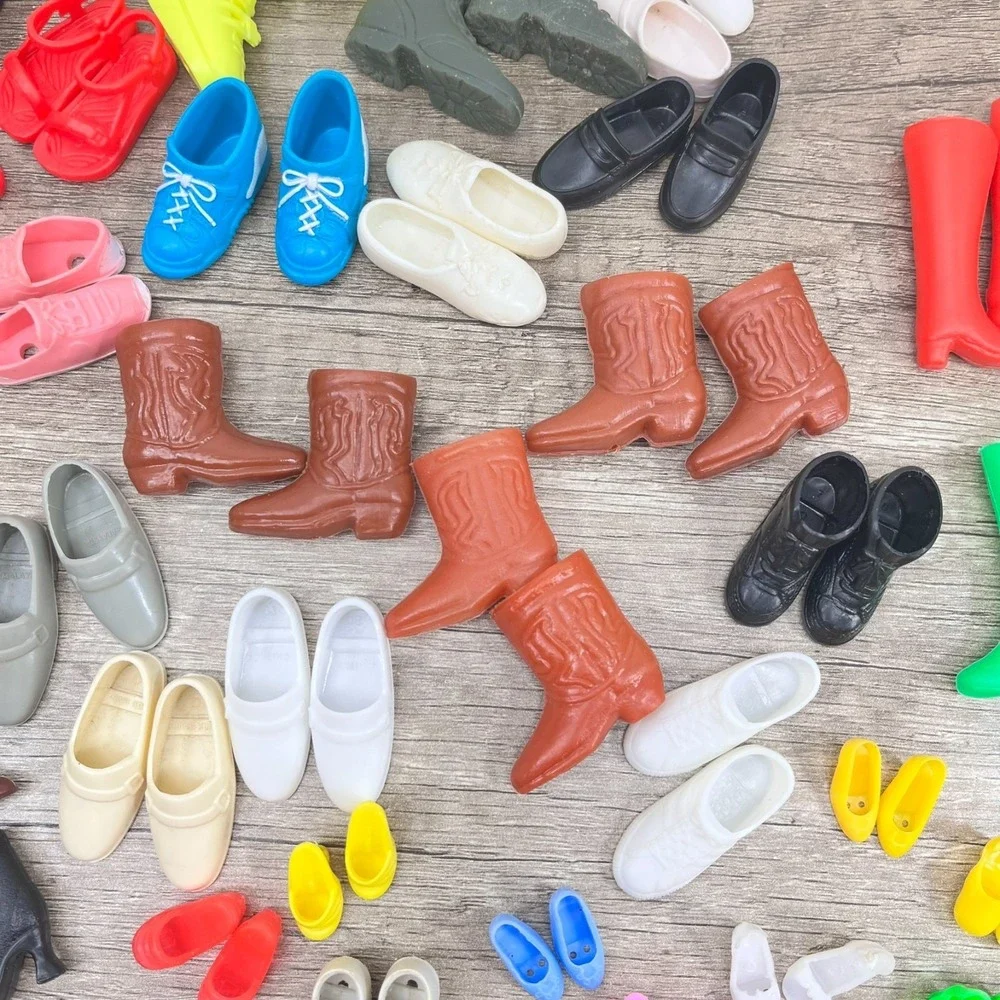 Vintage Barbie Shoes, Boots, heels, Ken, Skipper, Francie‎ in storage boxes